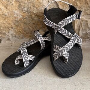 Chaco Z2 Classic Sport Sandal Trine Bow Black Cream Chevron Women's Size 9